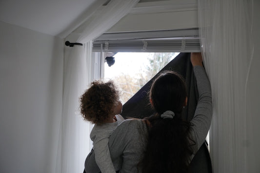 Step-by-Step Guide: How to Install Blackout Curtains Over Blinds