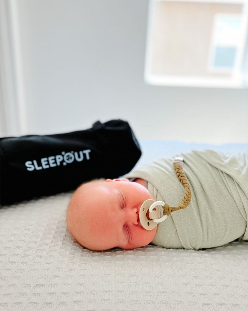 How to Teach Your Baby to Self Soothe Without Sleep Training